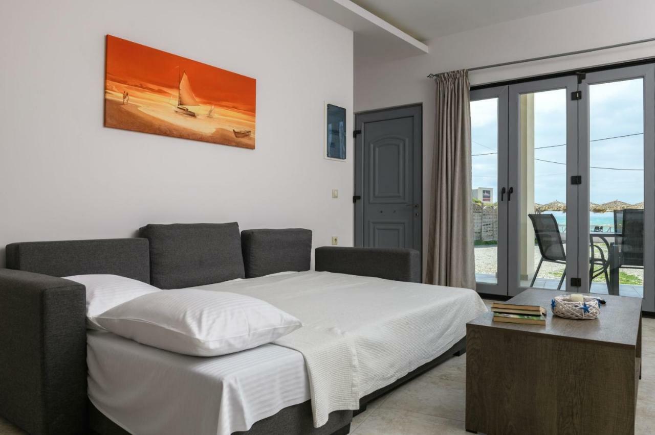 Coral Sea Apartment Kokkinos Pirgos Bagian luar foto