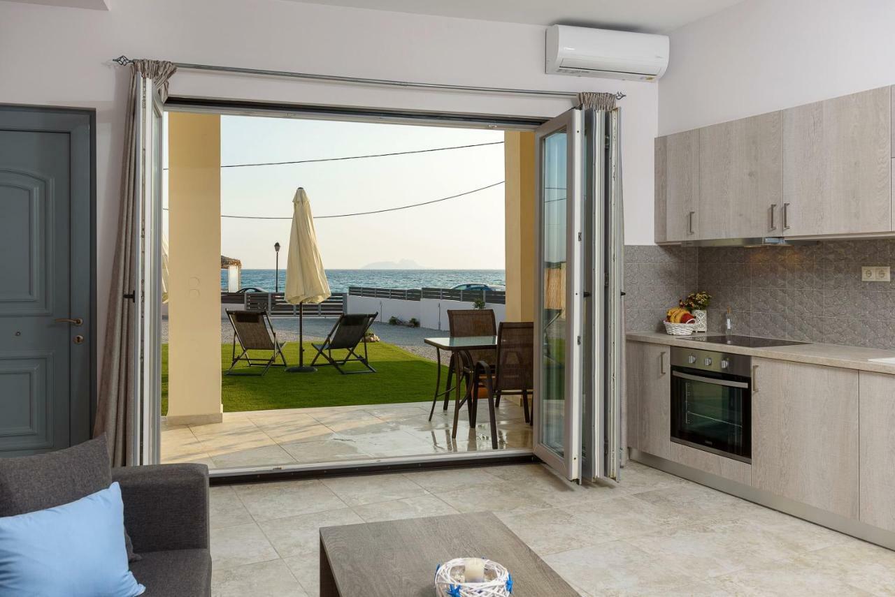 Coral Sea Apartment Kokkinos Pirgos Bagian luar foto
